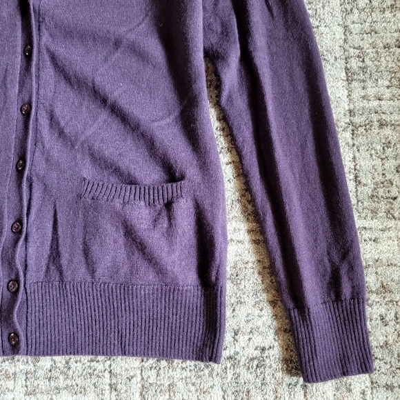 Lord & Taylor 100% Extra Fine Merino Wool Cardigan Sweater‎ Medium Purple - Picture 5 of 11
